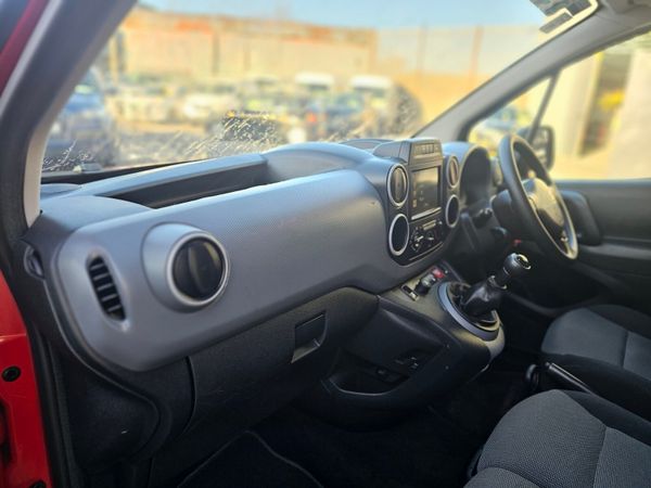 PEUGEOT PARTNER 1.6 HDI // NO VAT // BIG SPEC 374863337