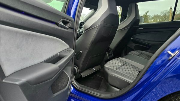 🔥 2022 VW Golf 1.5 TSI 130HP R-Line 374876684