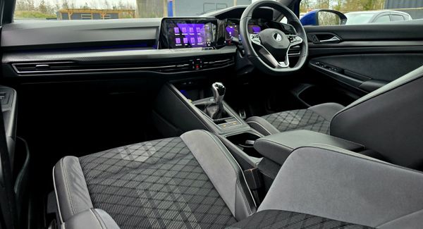 🔥 2022 VW Golf 1.5 TSI 130HP R-Line 374876690