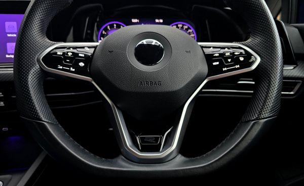 🔥 2022 VW Golf 1.5 TSI 130HP R-Line 374877030