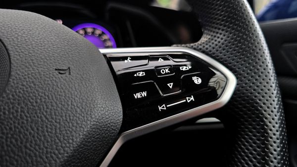 🔥 2022 VW Golf 1.5 TSI 130HP R-Line 374877031