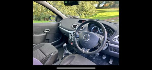 Renault Clio 2012 374886091