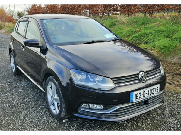 Volkswagen Polo 2016 374893634