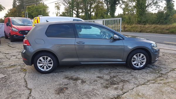 Volkswagen Golf 2017 115BHP RED I VAT INVOICE 374904614