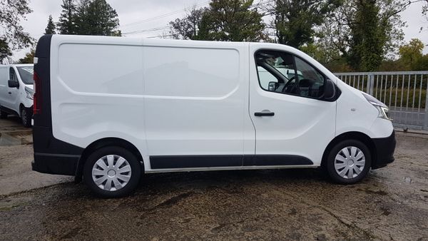 Renault Trafic 192D NEW MODEL 2.0LT 65KM MINT VAT 374905281
