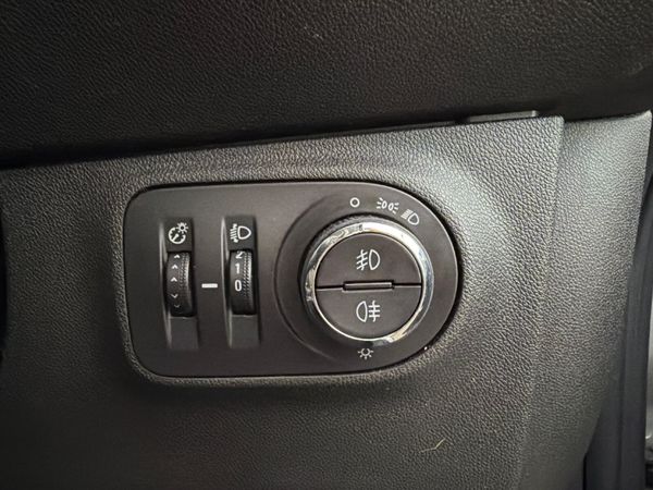 Opel Corsa 2016 SC Low Mileage 374927868