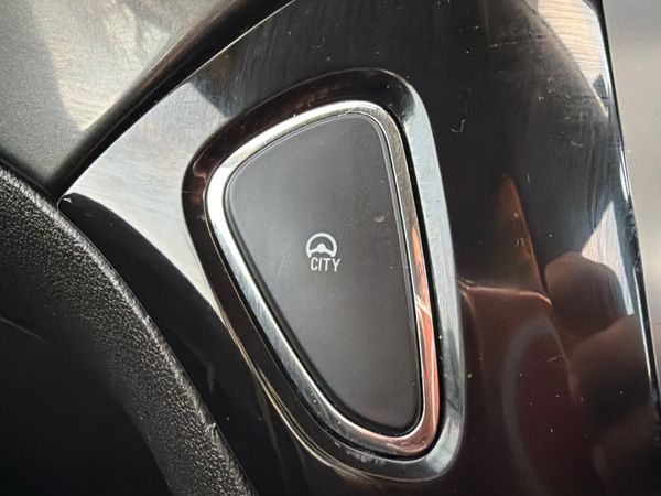 Opel Corsa 2016 SC Low Mileage 374928017