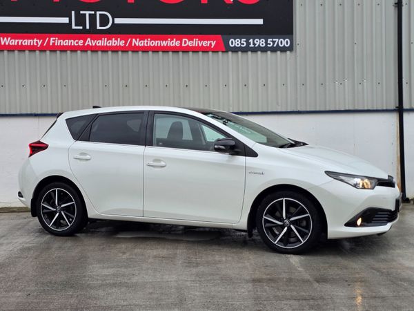 2018 Toyota Auris LUNA SPORT MODEL NICE EXTRAS 374923377