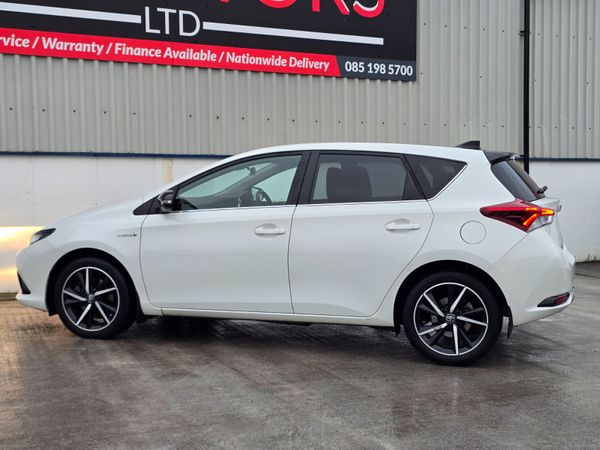 2018 Toyota Auris LUNA SPORT MODEL NICE EXTRAS 374923416