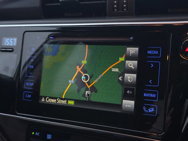 2018 Toyota Auris LUNA SPORT MODEL NICE EXTRAS 374923443