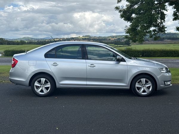 Skoda Rapid 2015 Spaceback Ambtion low mileage 374956347
