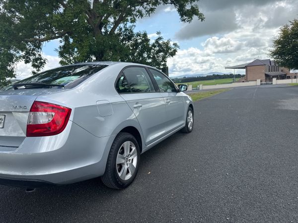 Skoda Rapid 2015 Spaceback Ambtion low mileage 374956358