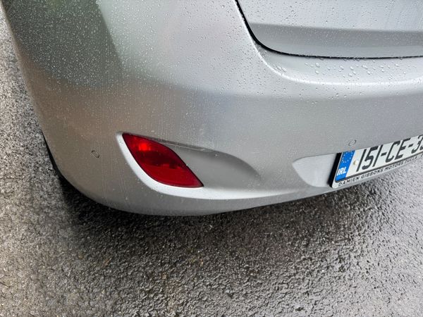 Hyundai i30 2015 CRDi 1.7 DIESEL DELUXE 374962349