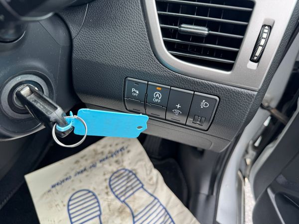 Hyundai i30 2015 CRDi 1.7 DIESEL DELUXE 374962342