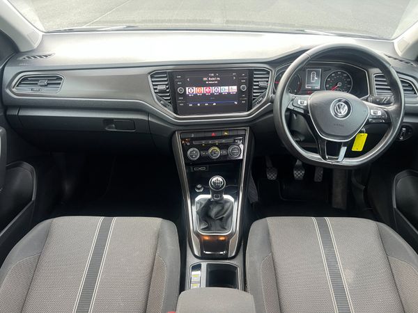 2019 Volkswagen T-Roc SE 1.6 TDI 374974136