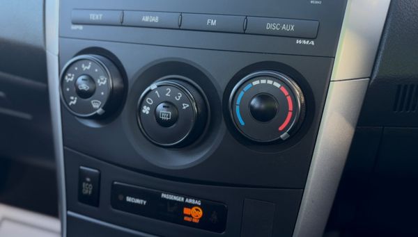 Toyota Corolla 2012 1.3 petrol 374978597