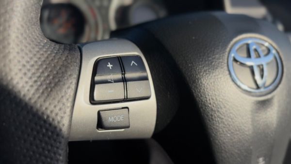 Toyota Corolla 2012 1.3 petrol 374978605