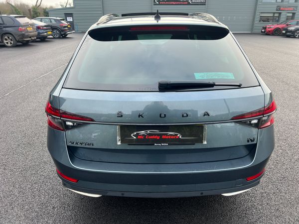 2020 (202)  Skoda Superb Sportline Plus PHEV PanRo 374973740