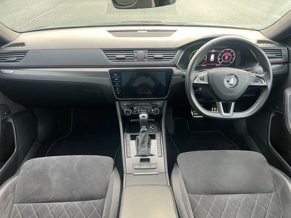 2020 (202)  Skoda Superb Sportline Plus PHEV PanRo 374973754