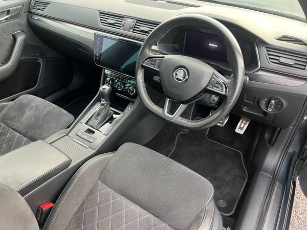 2020 (202)  Skoda Superb Sportline Plus PHEV PanRo 374973755