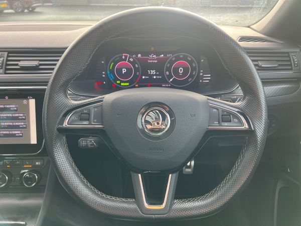 2020 (202)  Skoda Superb Sportline Plus PHEV PanRo 374973772