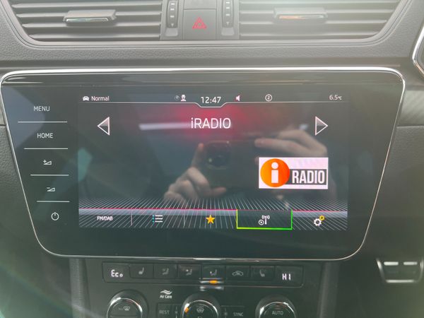 2020 (202)  Skoda Superb Sportline Plus PHEV PanRo 374973786