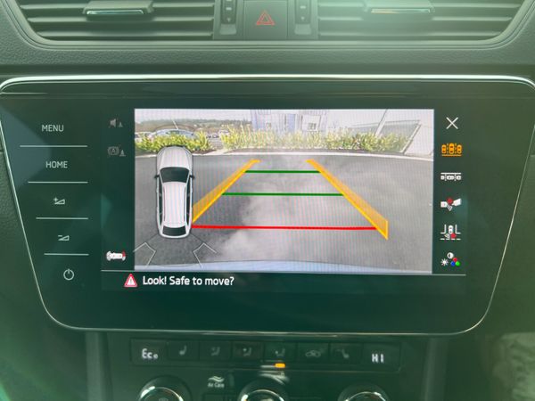 2020 (202)  Skoda Superb Sportline Plus PHEV PanRo 374973794