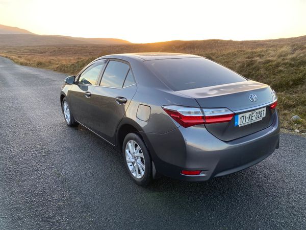 Toyota Corolla 2017 374989674