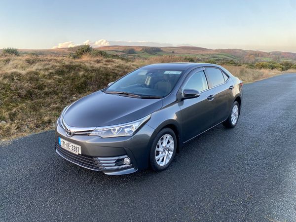 Toyota Corolla 2017 374989677