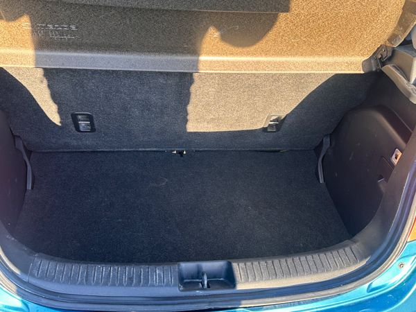 Mazda 2 1.3 petrol manual only 24,000miles 374996673