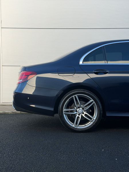 Mercedes-Benz E220d AMG *Widescreen *10k+ Extras 374992542
