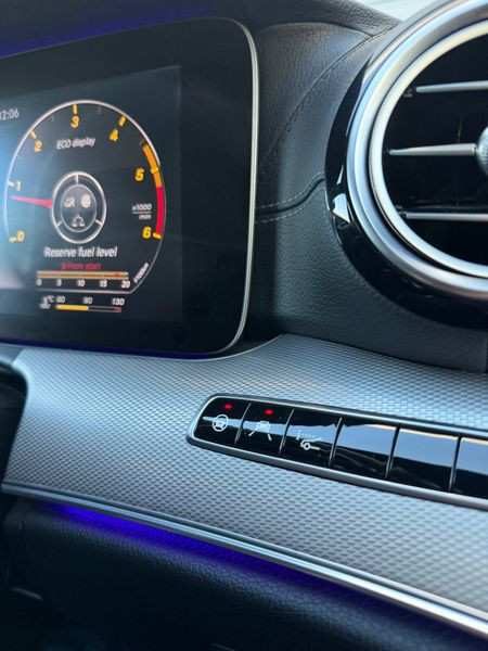 Mercedes-Benz E220d AMG *Widescreen *10k+ Extras 374992600