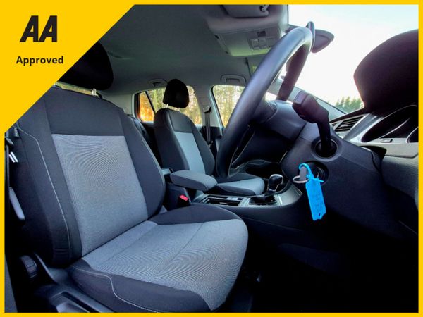 🔥2016 Volkswagen Golf🔥(31,000Km's+Auto+ Warranty 375032512