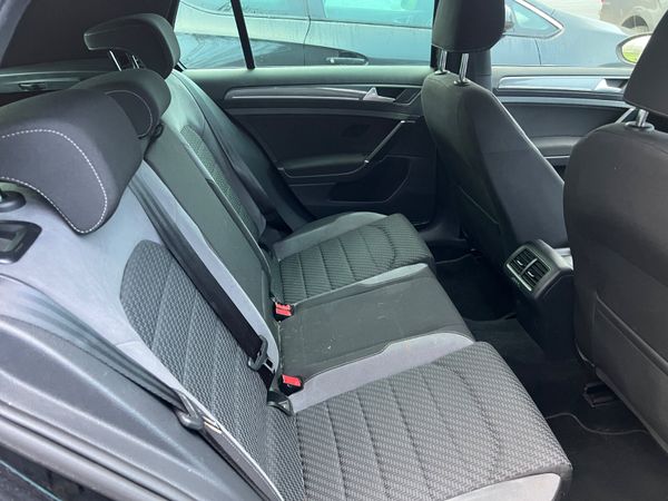 2017 (172) Volkswagen Golf R Line 2.0 TDI - Auto 375045815