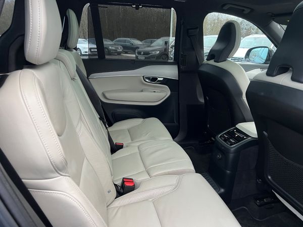 2022 Volvo XC90 R Design T8 Recharge PHEV Pan Roof 375045929