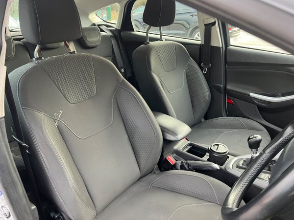 2016 Ford Focus Zetec 1.5 TDCI 375043744