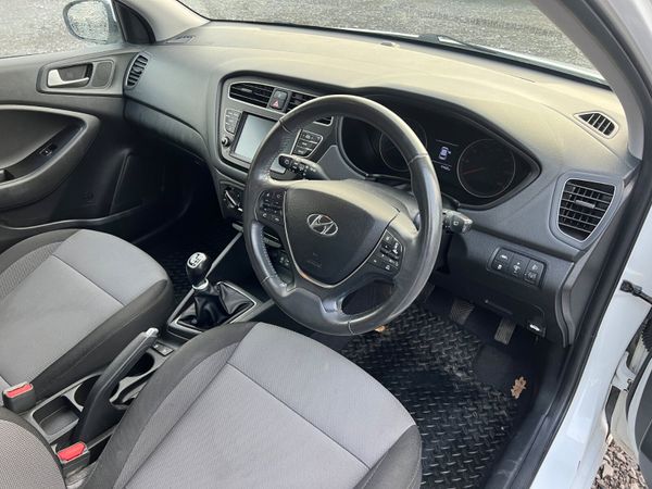 2019 Hyundai i20 SE 1.2 Petrol 375043824
