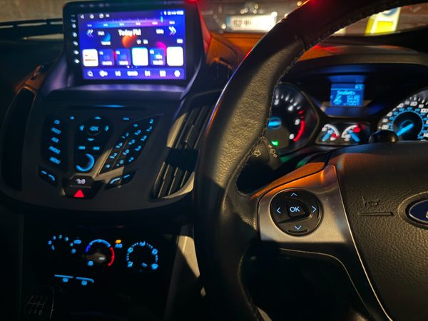 Stunning Ford C-Max 7 Seater.  2-year Warranty. 375050099