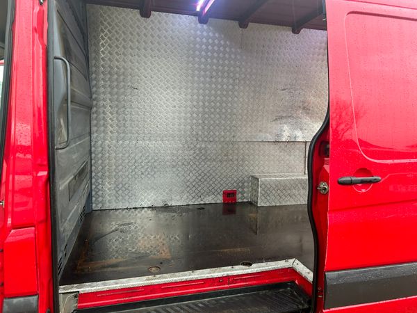 VW CRAFTER MWB 2.0 TDI ** price plus vat** 375050226