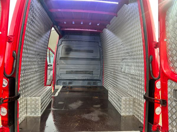 VW CRAFTER MWB 2.0 TDI ** price plus vat** 375050229