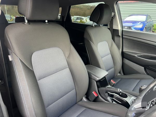 2016 (162) Hyundai Tucson SE Nav 1.7 CRDI 375067544