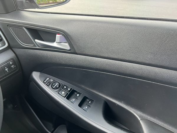 2016 (162) Hyundai Tucson SE Nav 1.7 CRDI 375067551