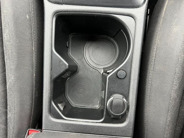 2021 (212) Volkswagen Golf Life 2.0 TDI 375061401