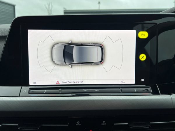 2021 (212) Volkswagen Golf Life 2.0 TDI 375061410