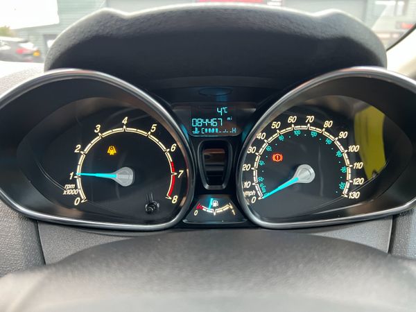 2016 Ford Fiesta Zetec 1.2 Petrol 375062614