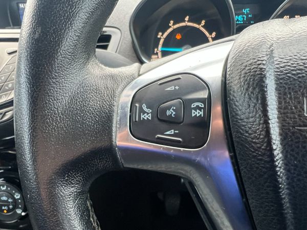 2016 Ford Fiesta Zetec 1.2 Petrol 375062616