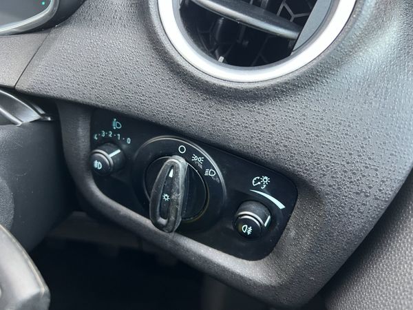 2016 Ford Fiesta Zetec 1.2 Petrol 375062617