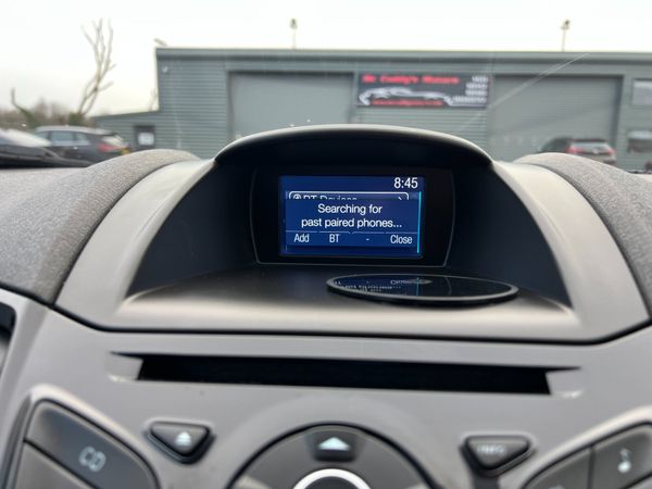 2016 Ford Fiesta Zetec 1.2 Petrol 375062624