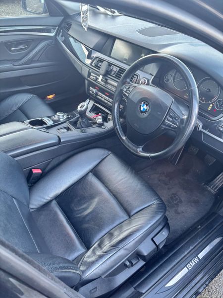BMW 5-Series 2011 375090837