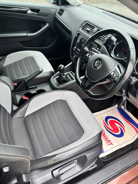 Volkswagen Jetta 2017 375117694